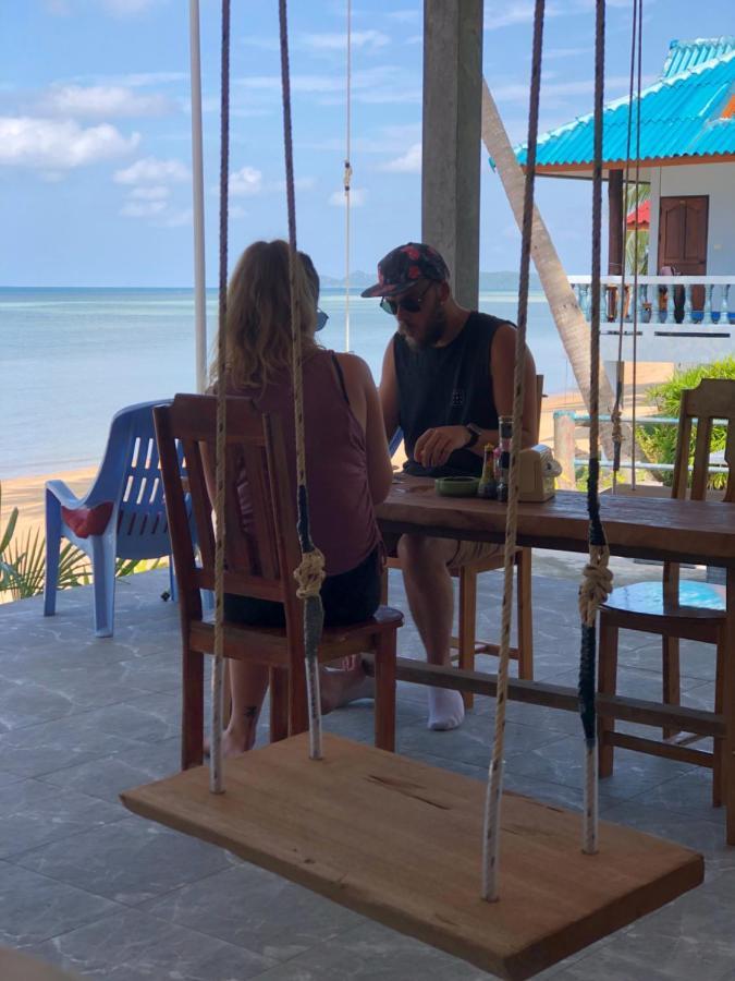 太阳海度假酒店 Baan Khai 外观 照片