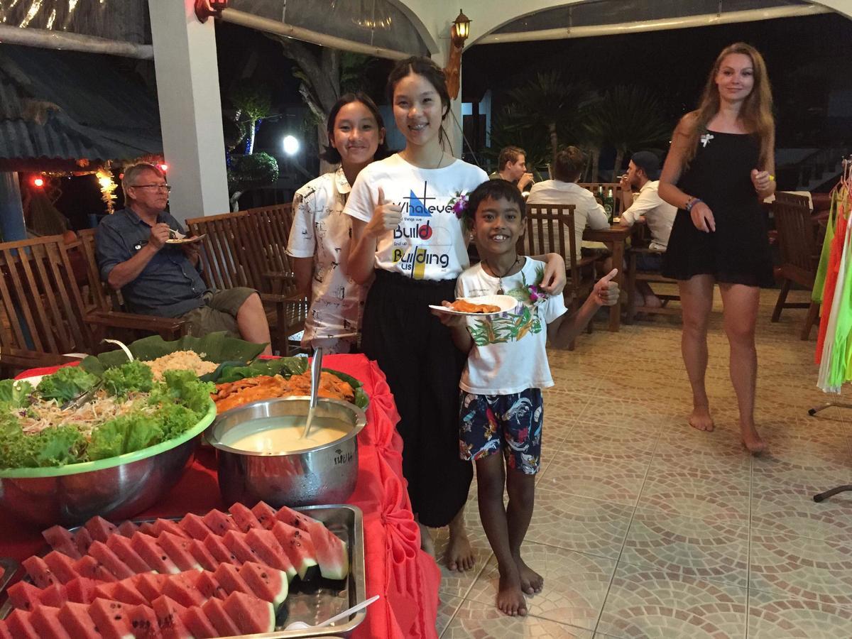 太阳海度假酒店 Baan Khai 外观 照片